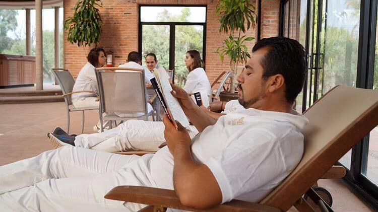 Tratamiento profesional para personas con alcoholismo